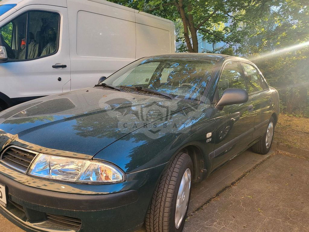Mitsubishi Carisma 2001