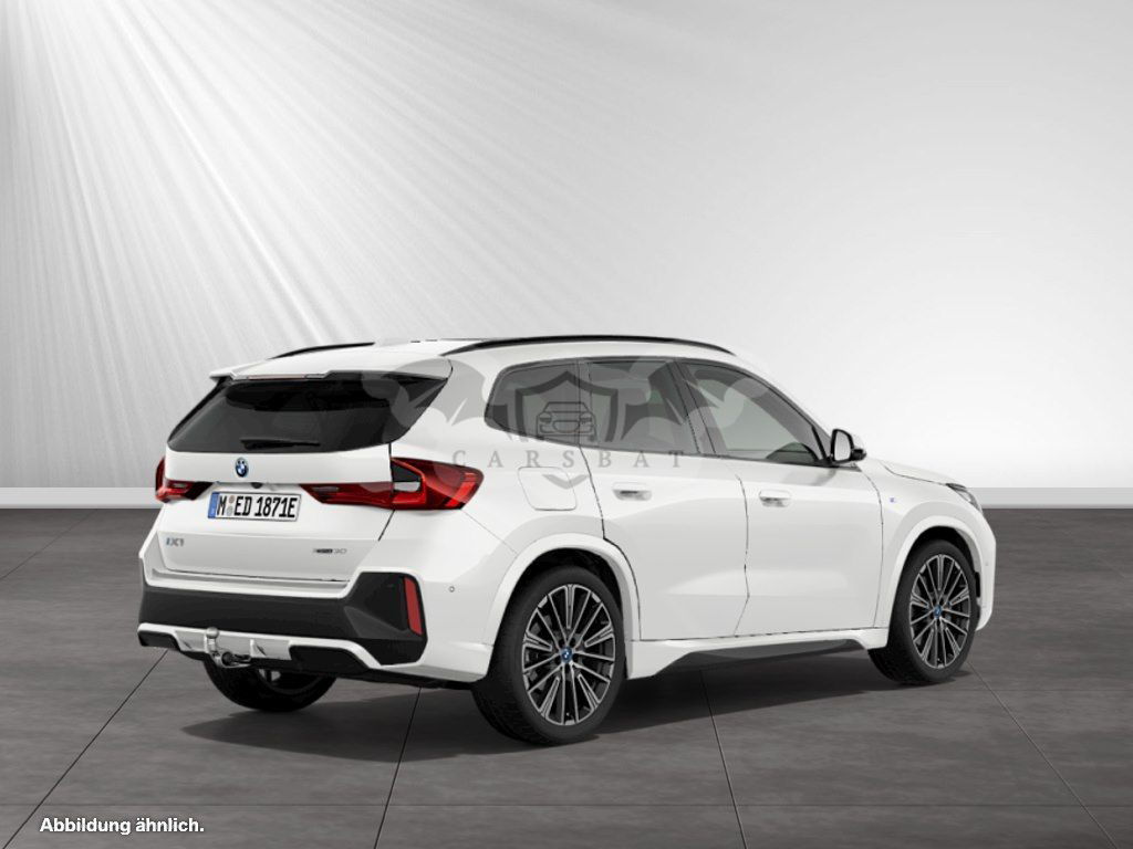 BMW iX1 2023