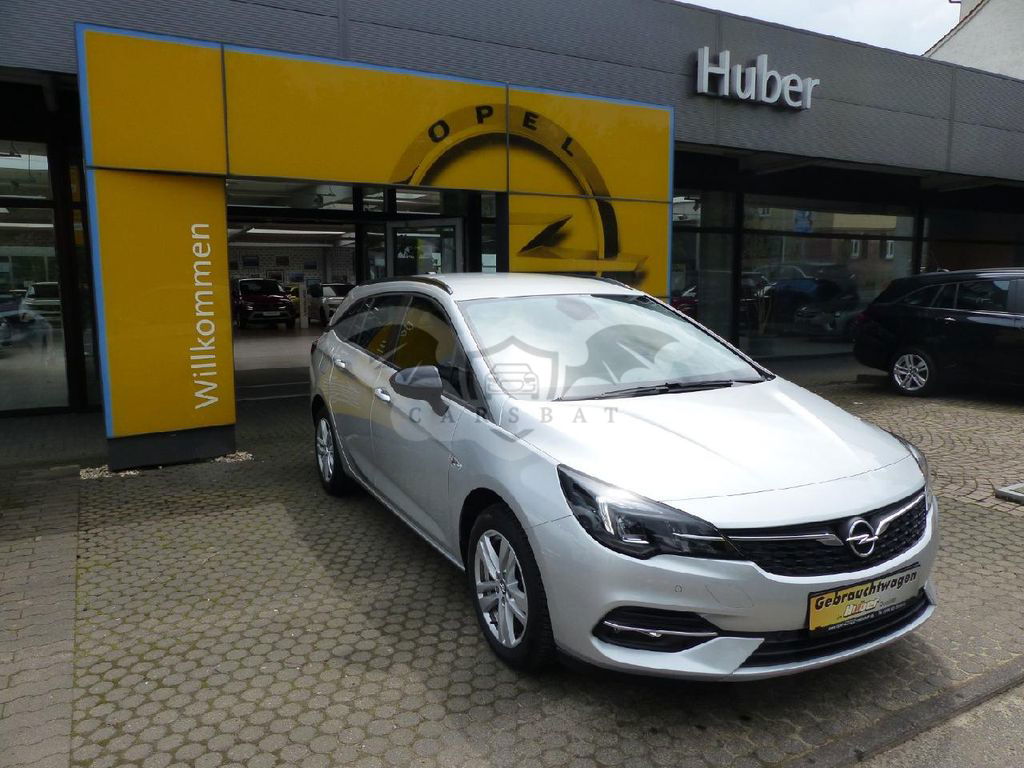 Opel Astra 2021