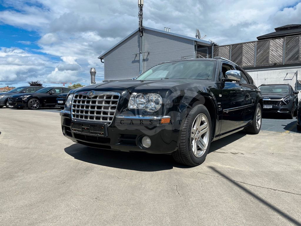 Chrysler 300C 2010