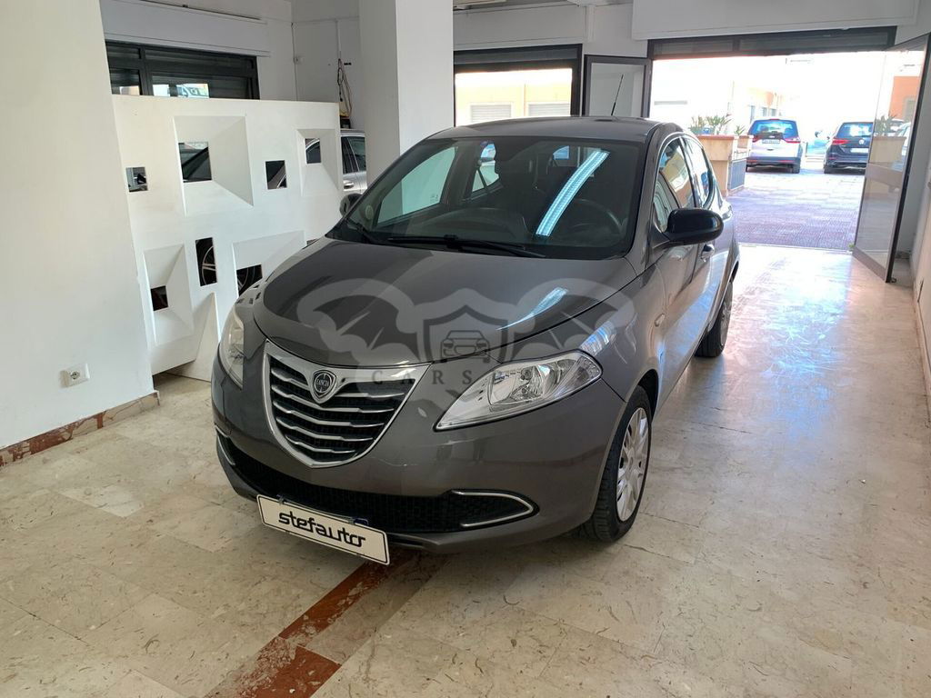 Lancia Ypsilon 2011