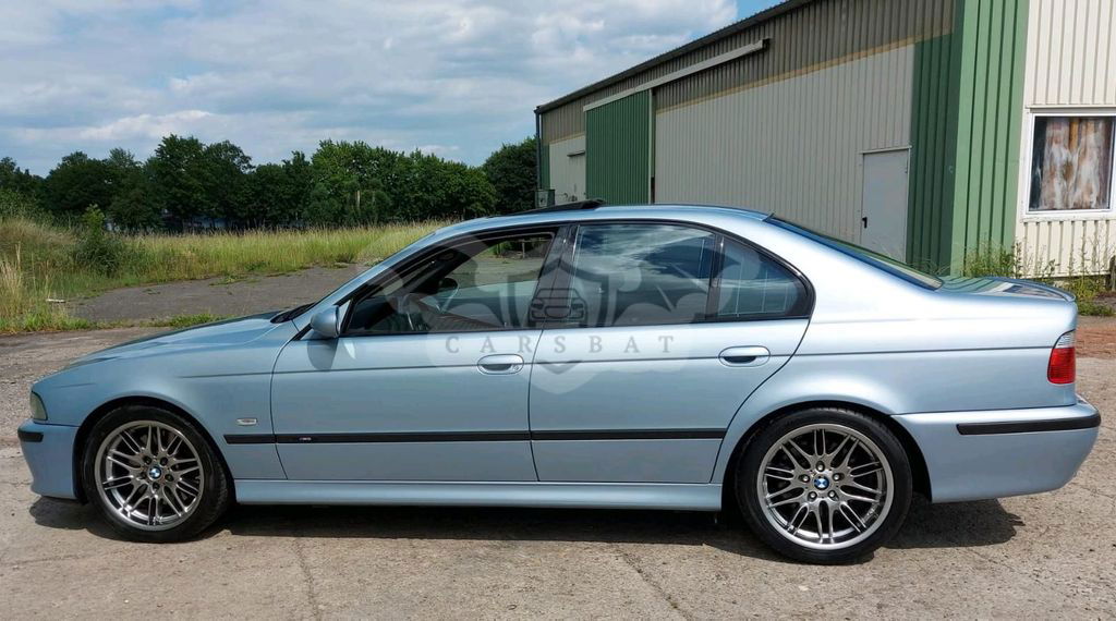 BMW M5 2000