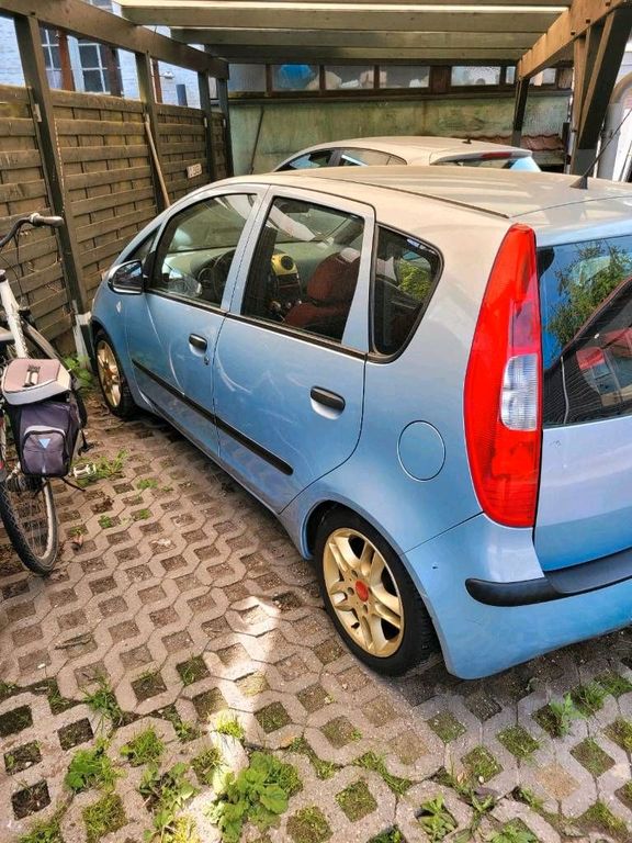 Mitsubishi Colt 2004