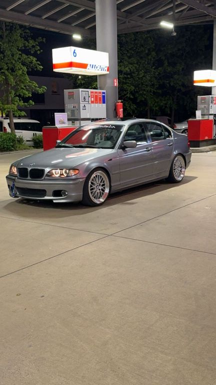 BMW M5 2004