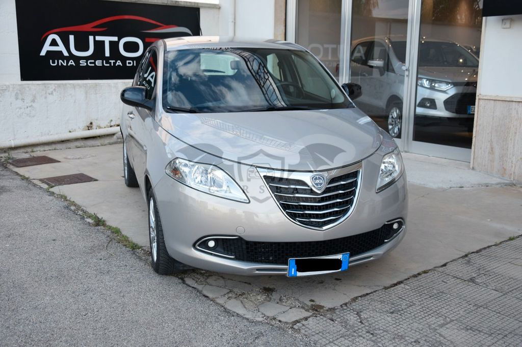 Lancia Ypsilon 2015