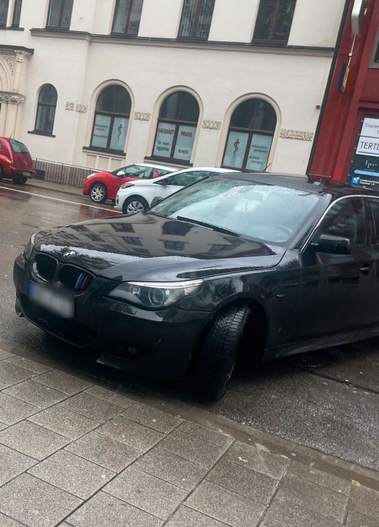 BMW M5 2004