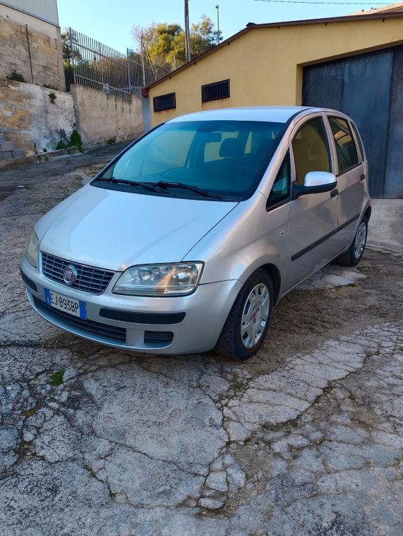 Fiat Idea 2011