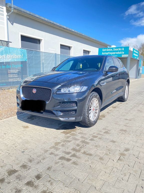 Jaguar F-Pace 2017