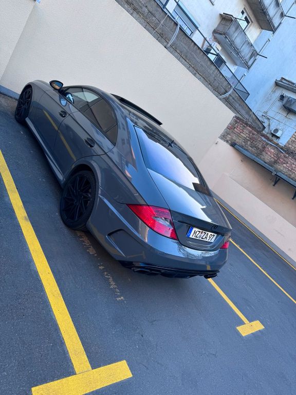 Mercedes-Benz 350 2005