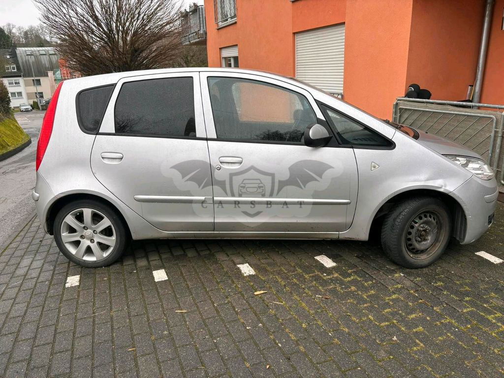 Mitsubishi Colt 2004