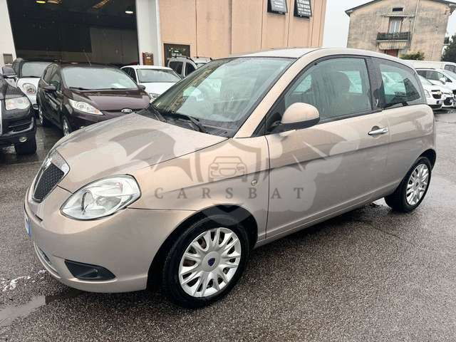 Lancia Ypsilon 2010