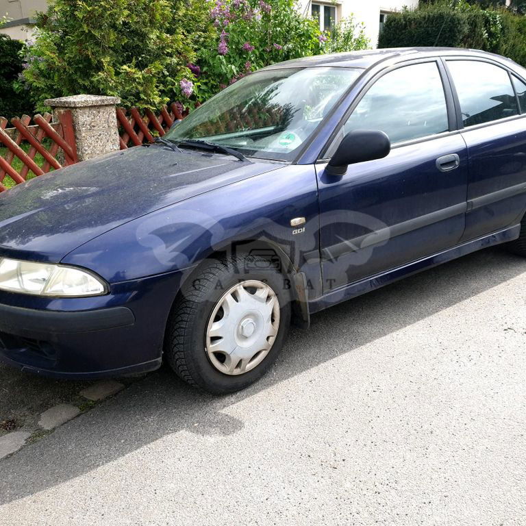 Mitsubishi Carisma 2001