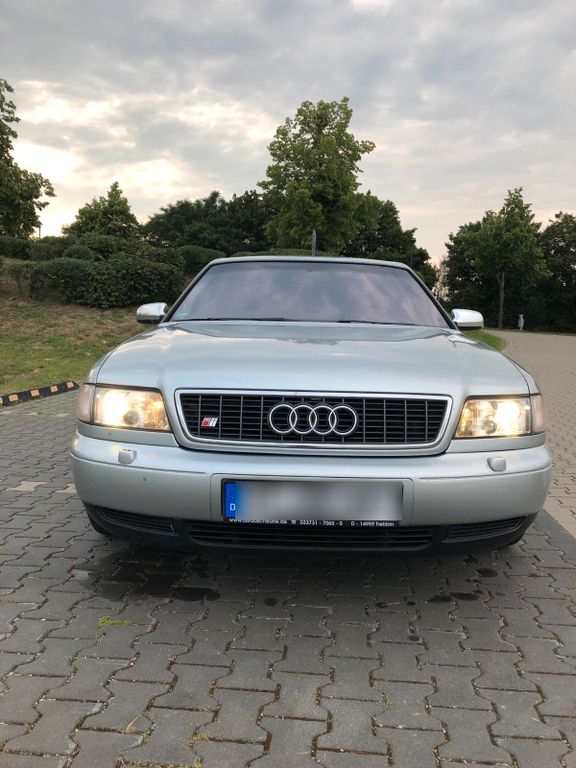 Audi A8 1999