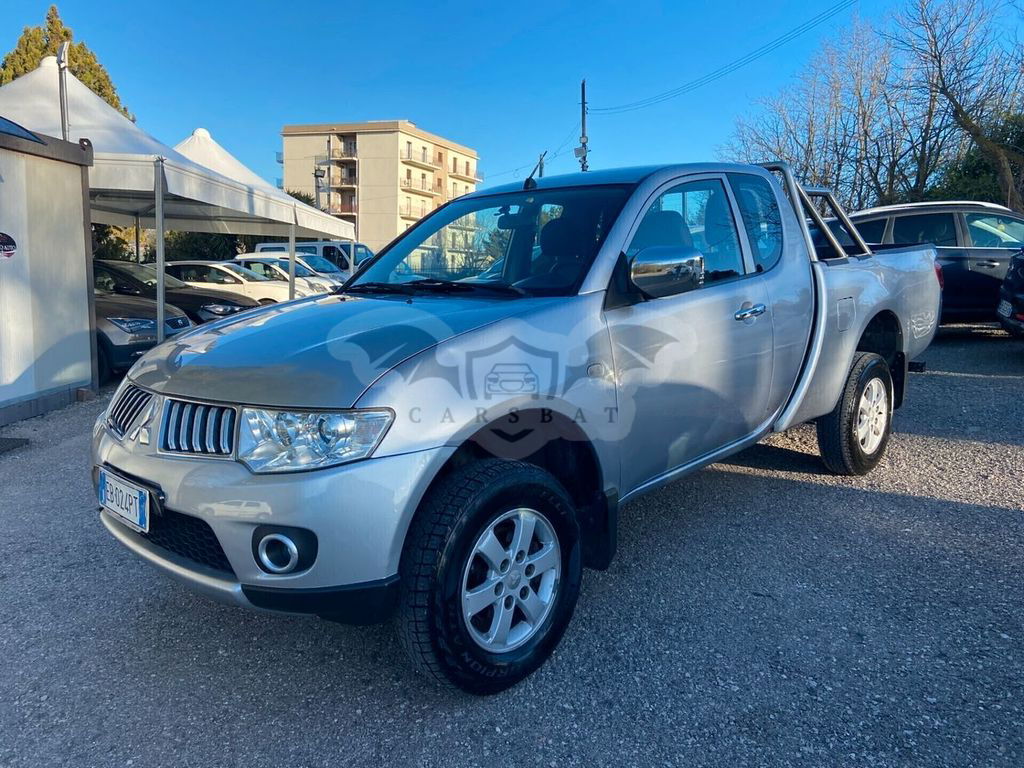 Mitsubishi L200 2010