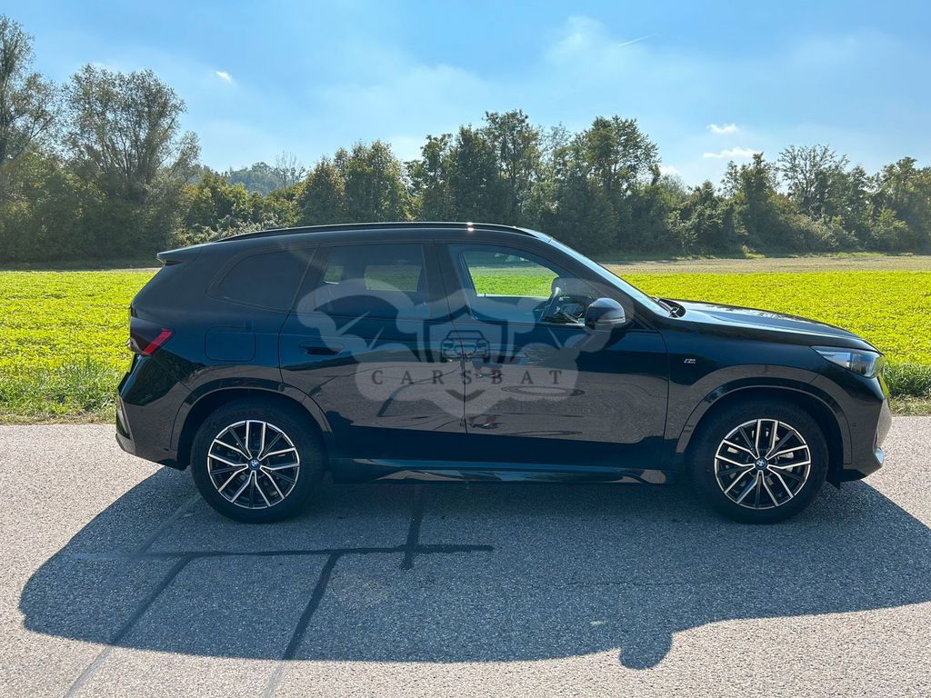 BMW iX1 2023