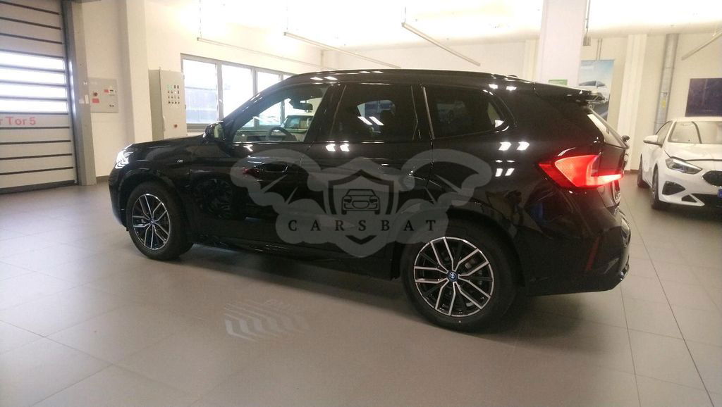 BMW iX1 2023