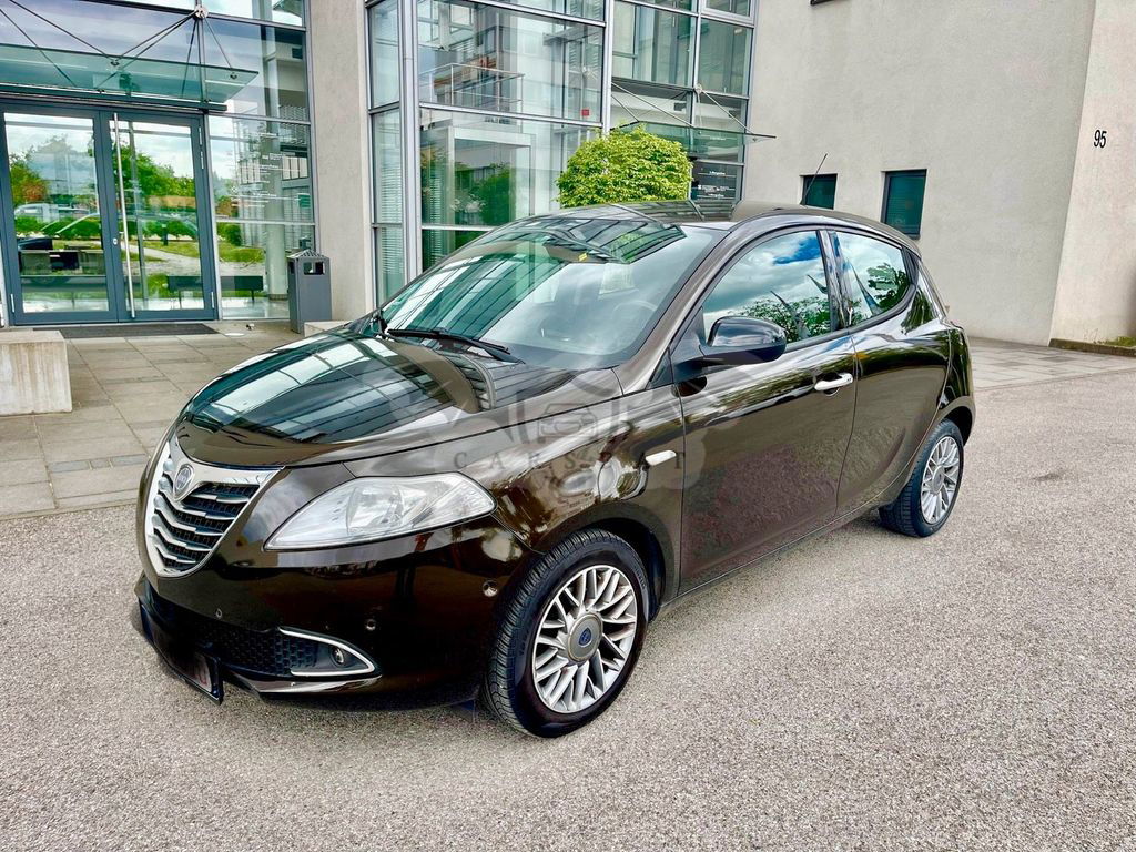 Lancia Ypsilon 2011