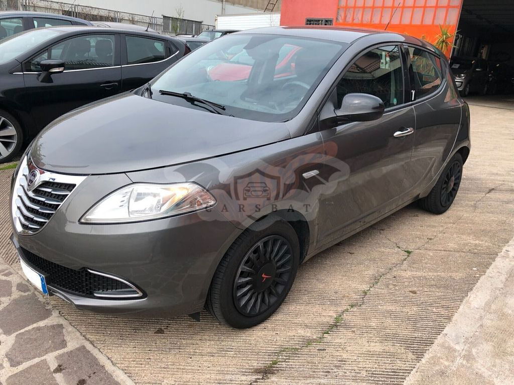 Lancia Ypsilon 2012