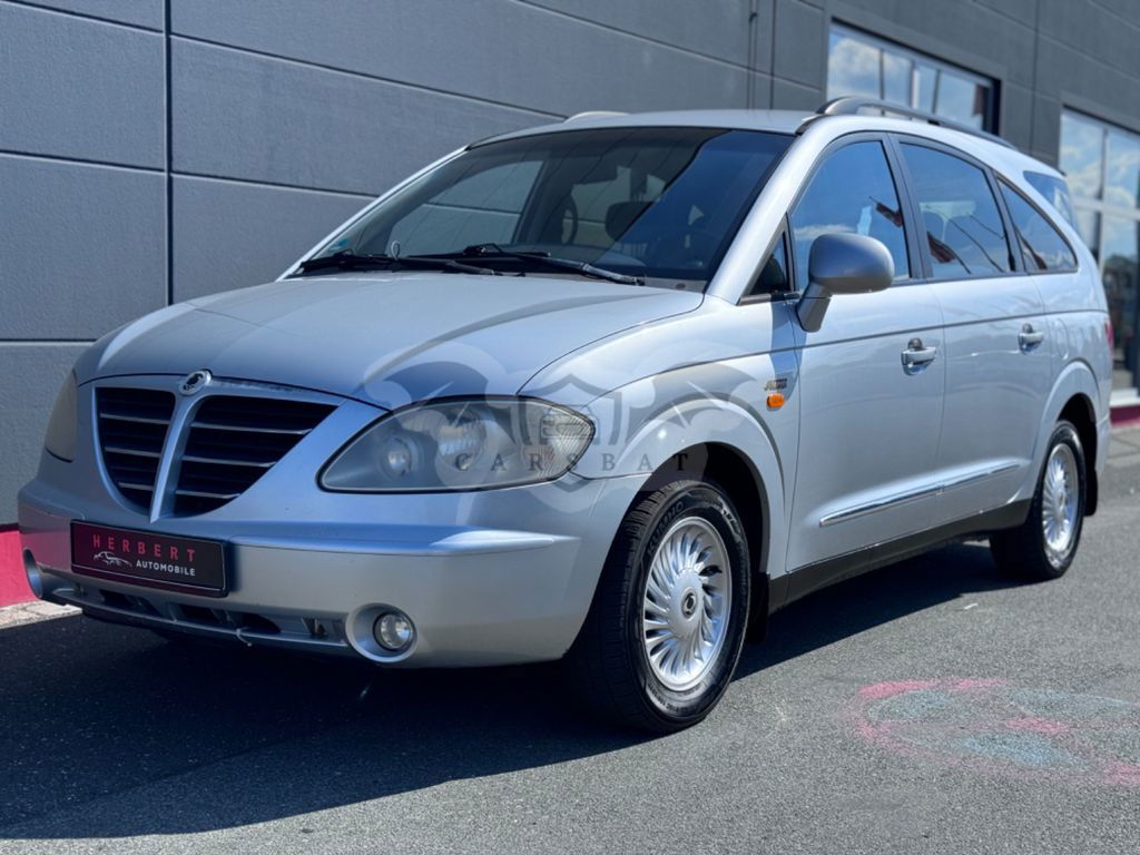 Ssangyong / KG Mobility Rodius 2006