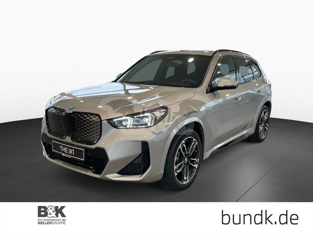BMW iX1 2024