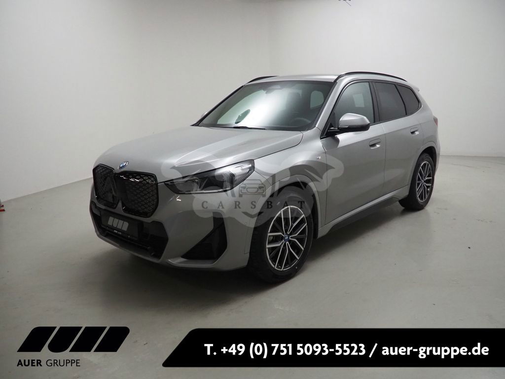 BMW iX1 2024