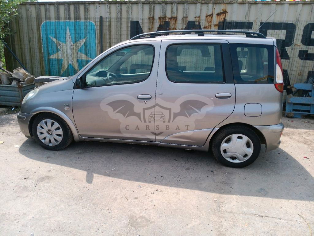 Toyota Verso 2004