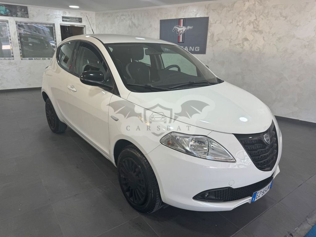 Lancia Ypsilon 2015