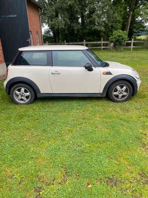 Mini One 2010