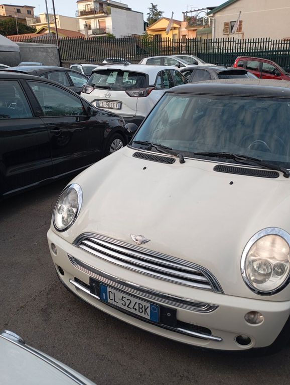 Mini One 2004