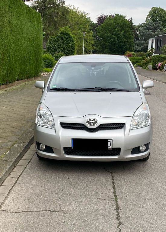 Toyota Verso 2008