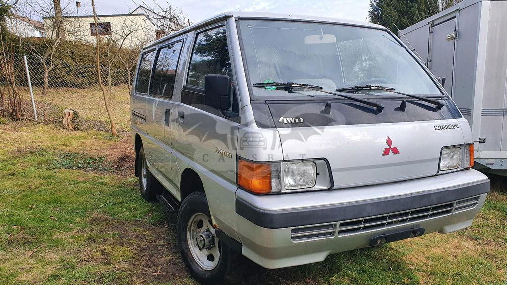 Mitsubishi L300 1989