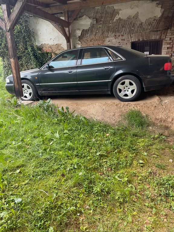 Audi A8 1999
