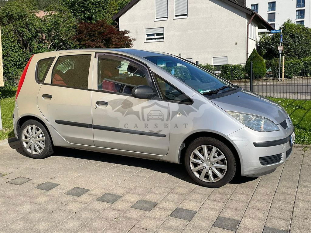 Mitsubishi Colt 2004