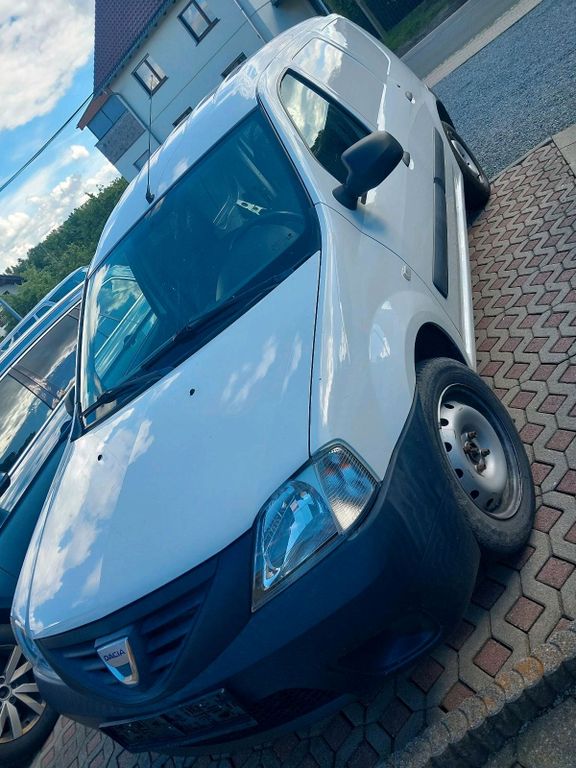 Dacia Logan 2011
