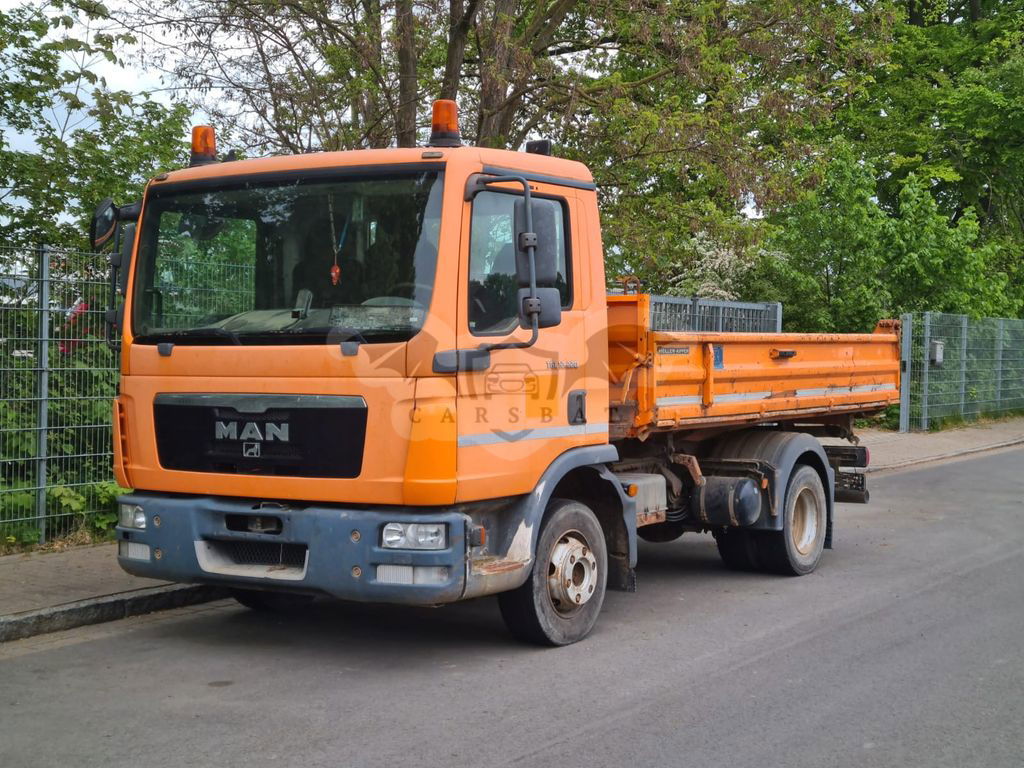 MAN M2000 2011