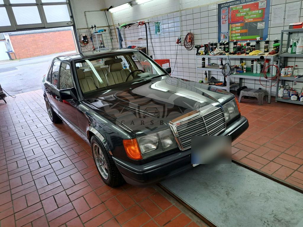 Mercedes-Benz 250 1986