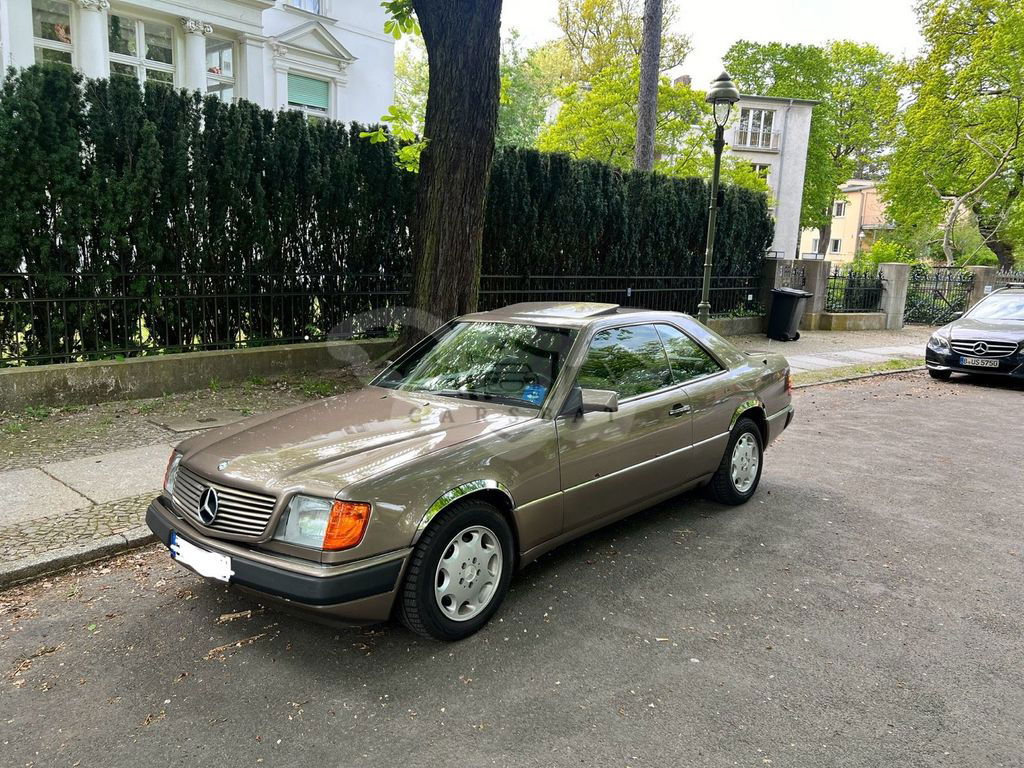 Mercedes-Benz CE 230 1990