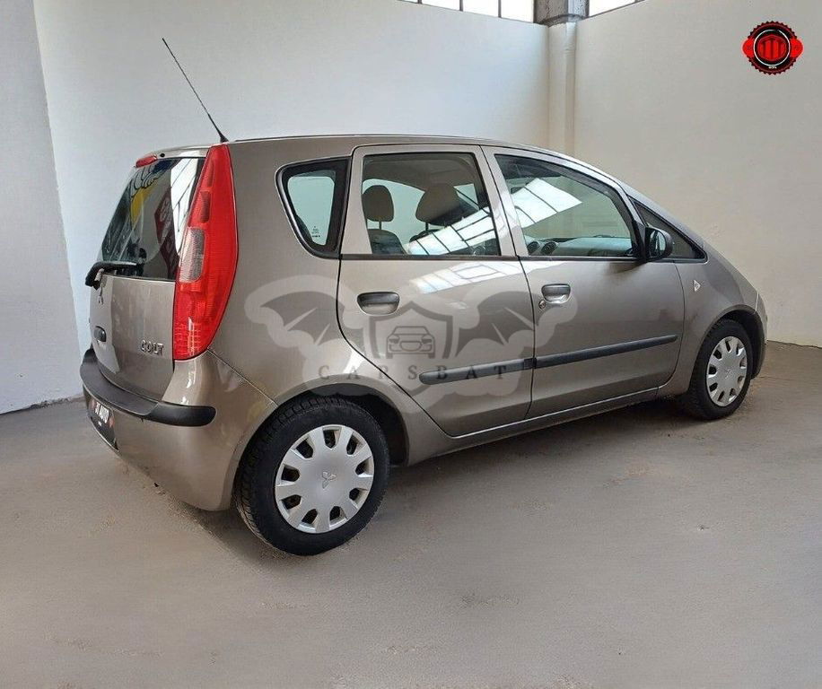 Mitsubishi Colt 2008