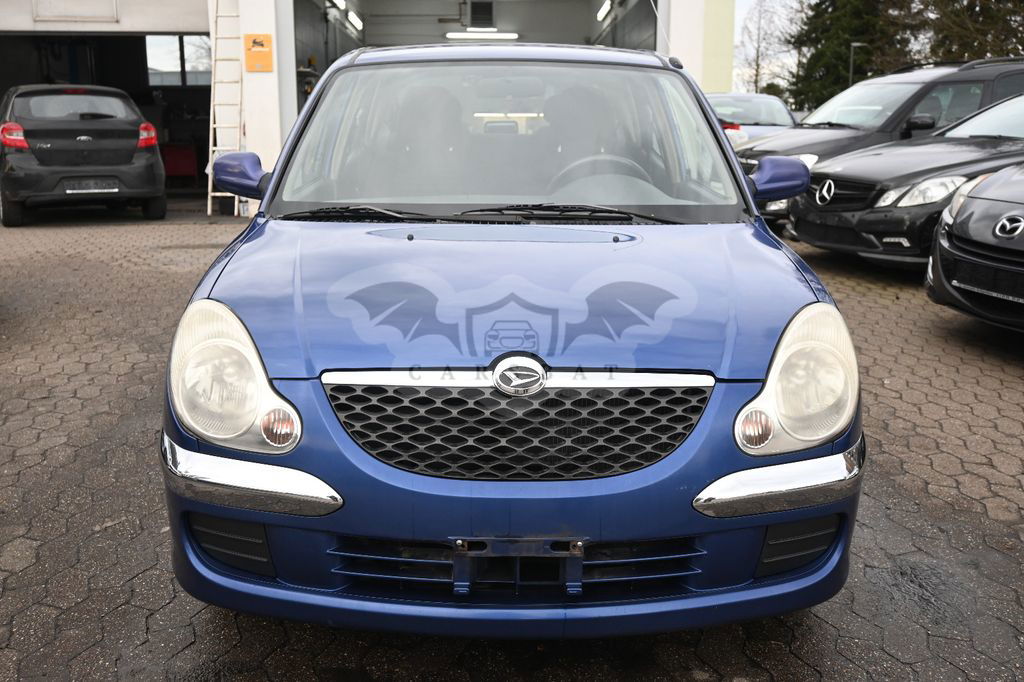 Daihatsu Sirion 2002