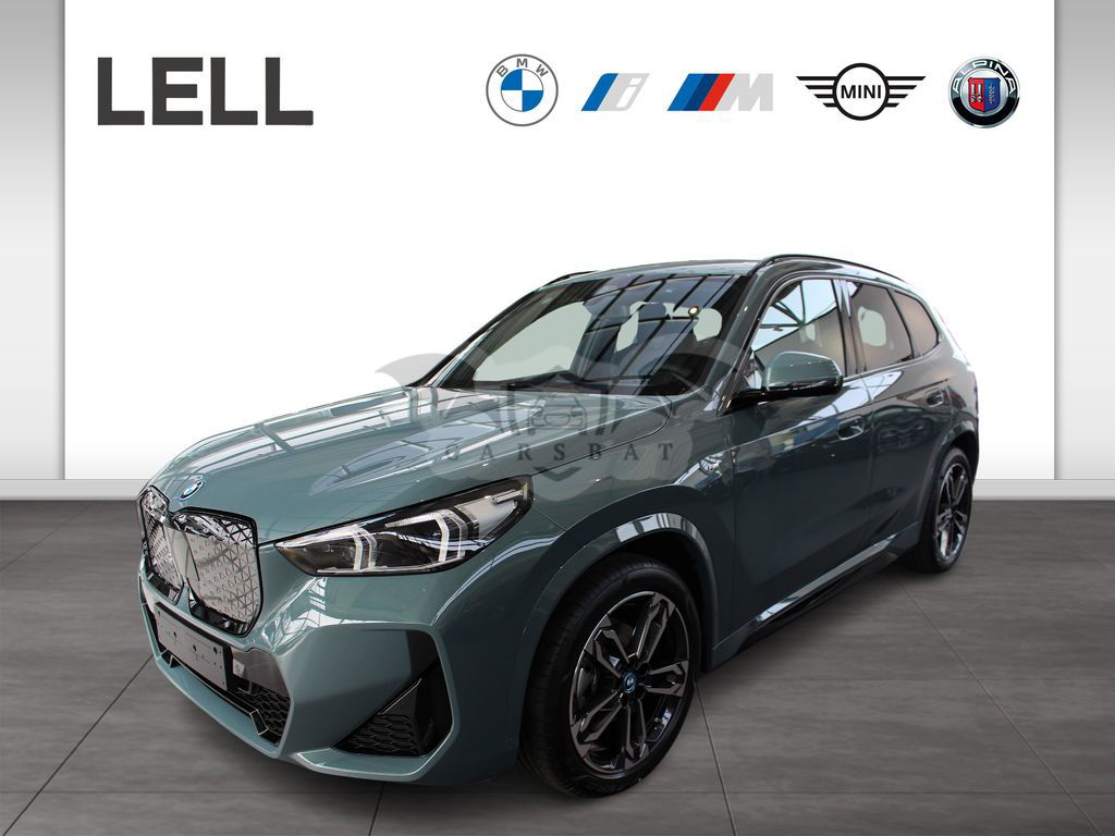 BMW iX1 2024