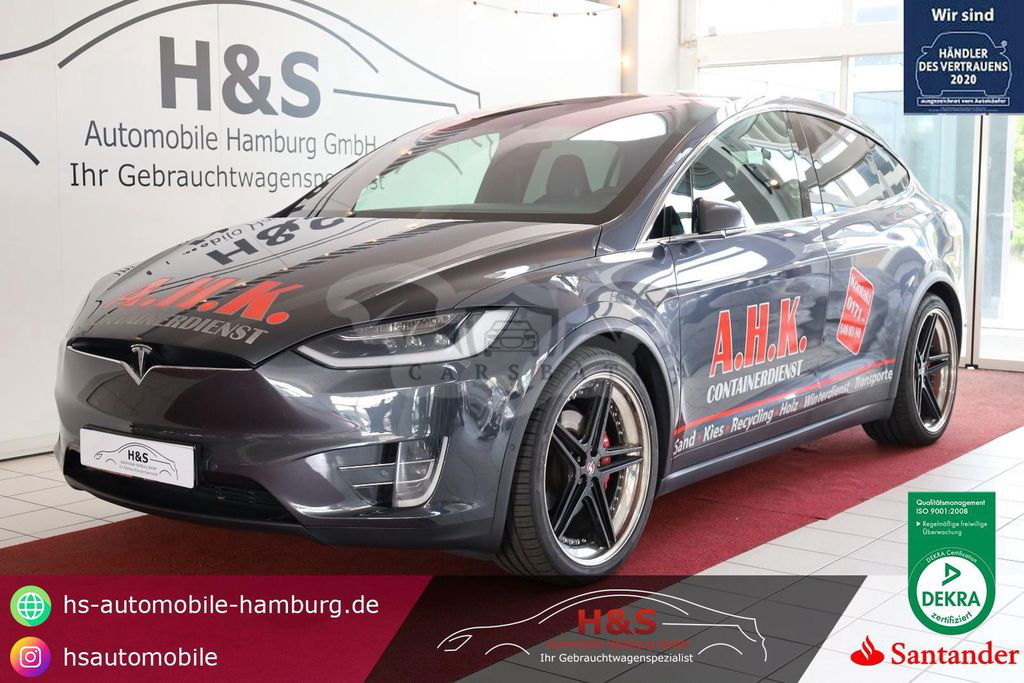 Tesla Model X 2016