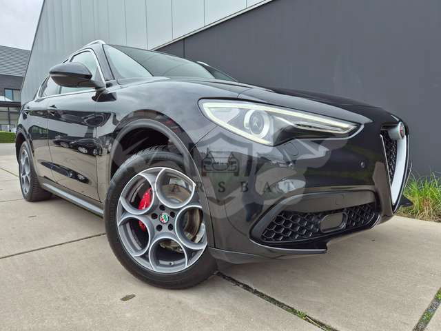 Alfa Romeo Stelvio 2017