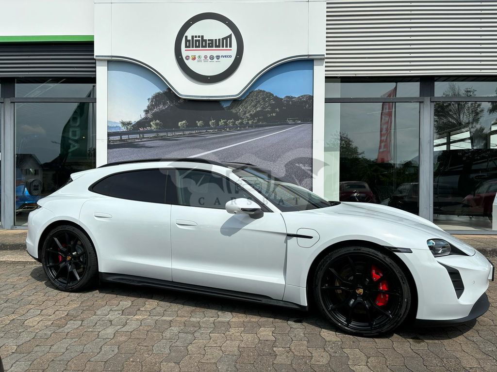 Porsche Taycan 2023