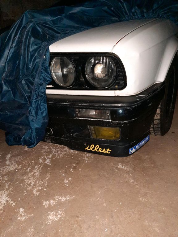 BMW M5 1990