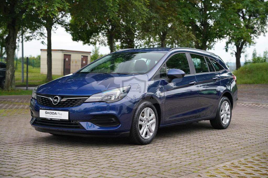 Opel Astra 2021