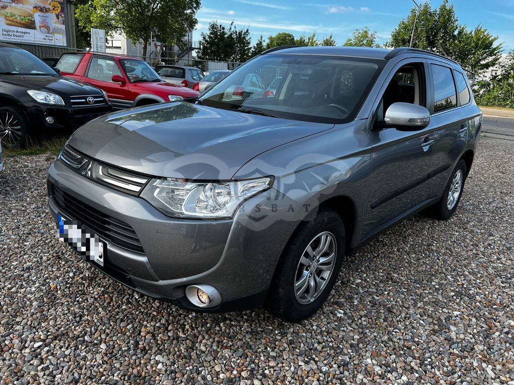 Mitsubishi Outlander 2013