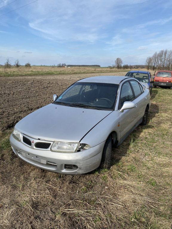Mitsubishi Carisma 1999