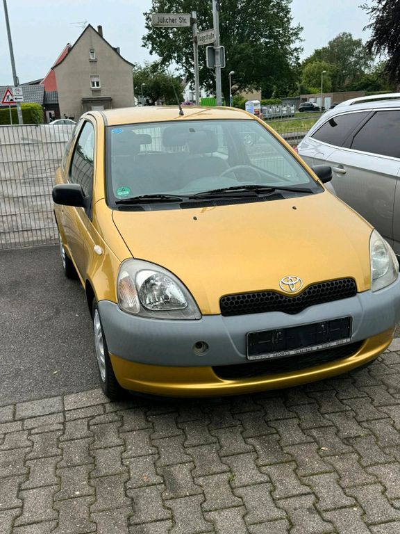 Toyota Yaris 1999