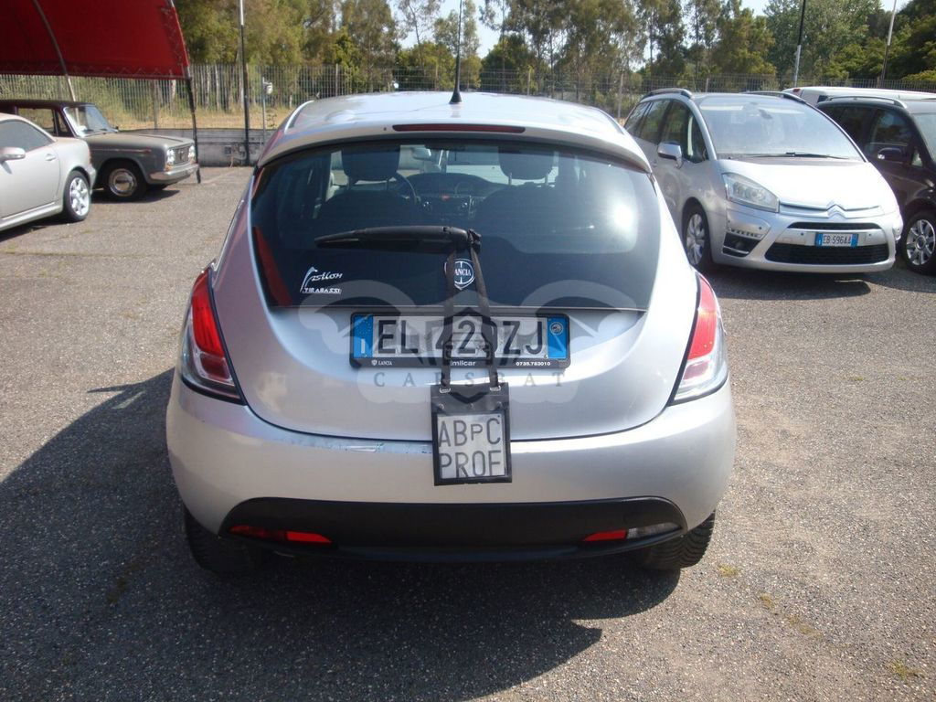 Lancia Ypsilon 2012