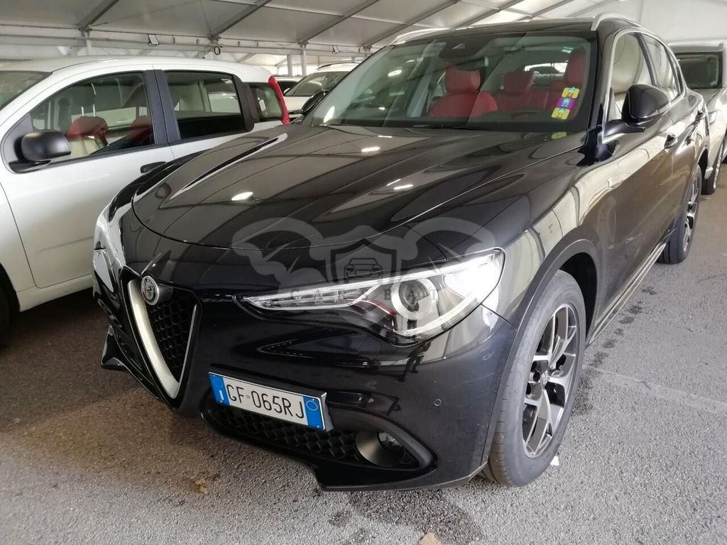 Alfa Romeo Stelvio 2021